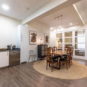 https://home-loving-apartment-bilbao-centre-with-parking-space.basquecountryhotels.org