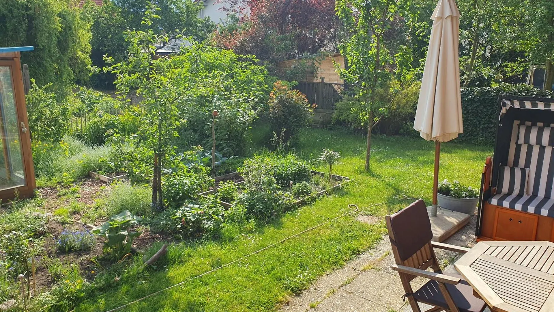 شقة Helle Und Idyllische 2 Zimmer Wohnung Am Rande Von برلين